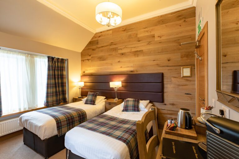 Ravelston House Bedroom Visit East Lothian 768x512