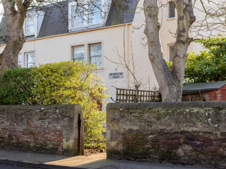 6 Bramerton Court Entrance Visit East Lothian 768x576